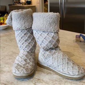 Sweater UGGs!